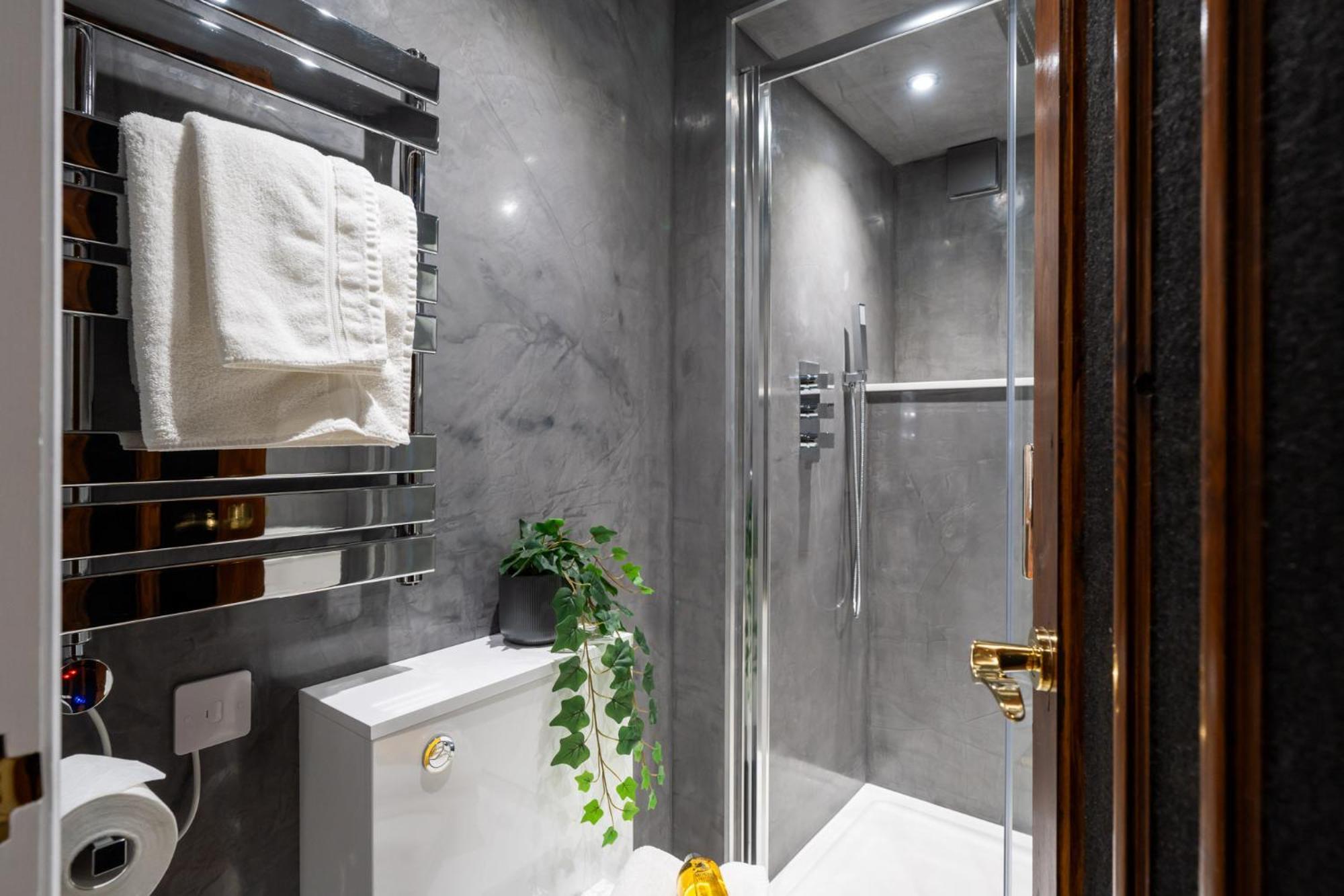 Commandery Vaults - Luxury Apartment In City Centre With Sky Tv Worcester Luaran gambar
